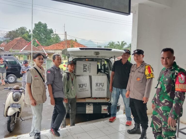 Kapolsek Tegalwaru Apresiasi Atas Dedikasi Pengamanan Anggota Dalam Sukseskan Pemilu 2024