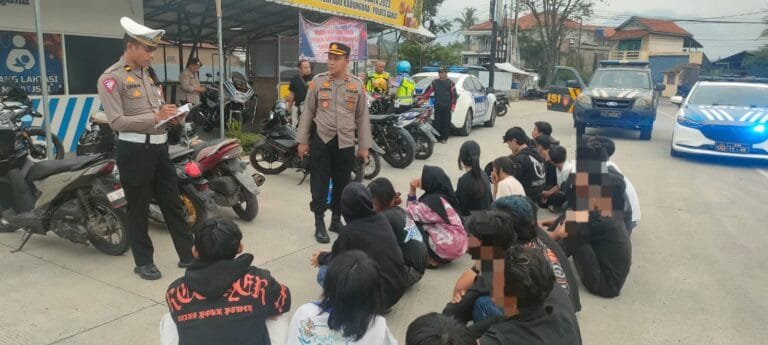 Polsek Kadungora Berkolaborasi Dengan Sat Lantas Polres Garut Amankan Rombongan Motor XTC