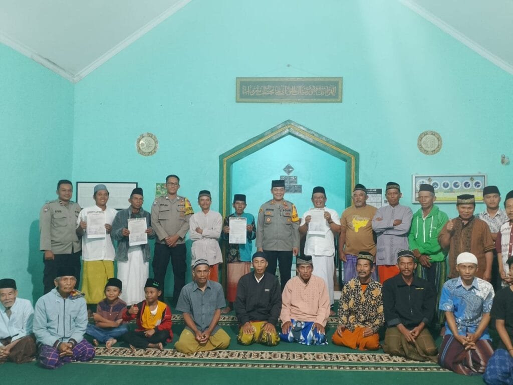 Kapolsek Wanaraja Gelar Shalat Tarawih Keliling