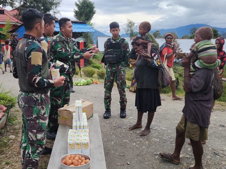 Aksi Nyata Satgas 330 Tekan Angka Stunting Di Intan Jaya