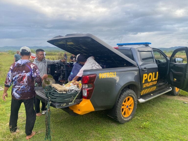 Tiga Hari Bertahan Di Laut, Nelayan Sukabumi Di Evakuasi Sat Polairud Polres Garut