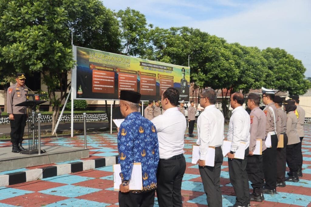 Kabid Humas Polda Jabar : Polisi Ingatkan Personel untuk Jaga Kondisi dan Tingkatkan Patroli di Bulan Ramadhan