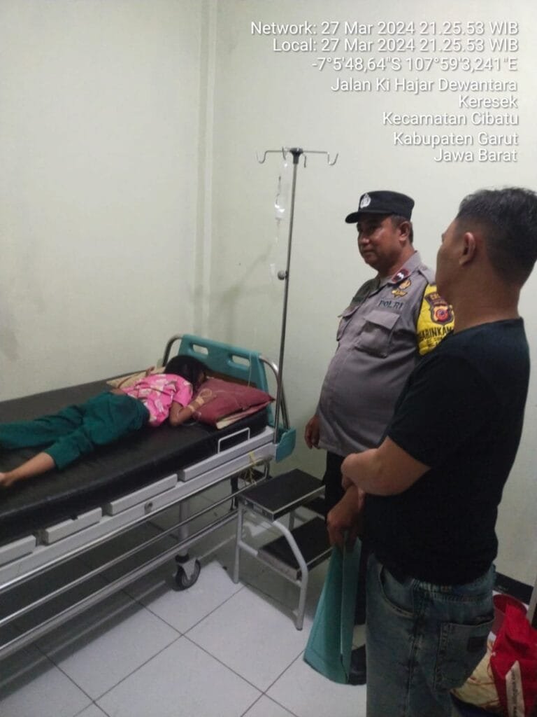 Diduga 4 Orang Warga Keracunan Makanan Polsek Cibatu Polres Garut Kumpulkan Barang Bukti
