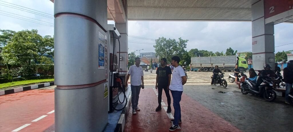 Sat Reskrim Polres Tasik Kota, Sidak SPBU Antisipasi Kecurangan dan Kelangkaan BBM Jelang Lebaran.