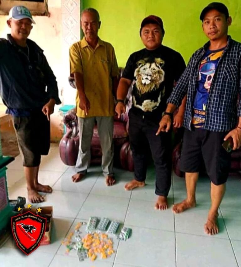 Karang Taruna Sukawangi Berhasil Grebek Toko Kosmetik Berbasis Tramadol