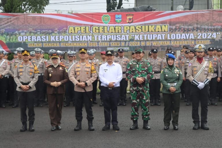 Ciptakan Keamanan dan Kelancaran Mudik 1445 H, Polres Garut Laksanakan Gelar Pasukan