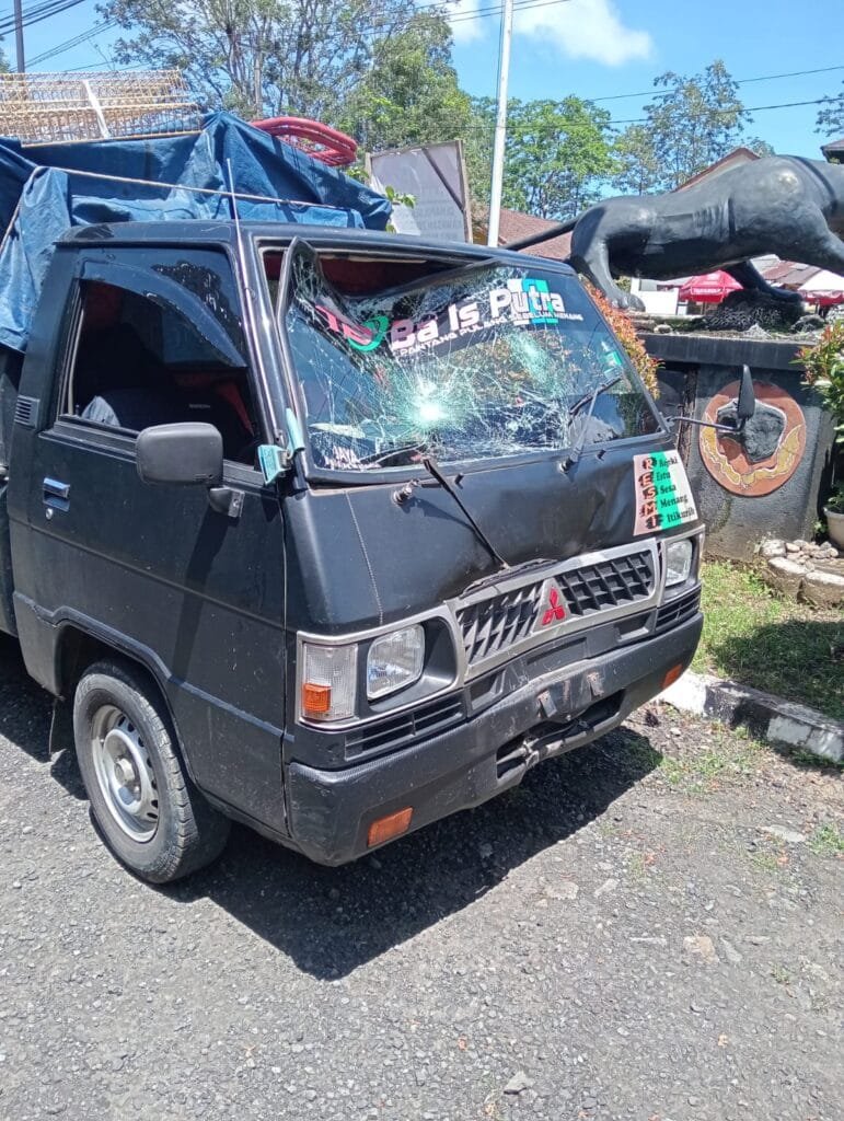 Polsek Cisompet Evakuasi Laka Lantas