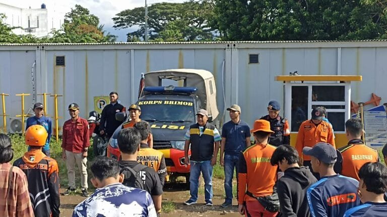 Hari Ke Lima, Polsek Pasirwangi Bersama Tim SAR Terus Cari Korban Anak Hanyut