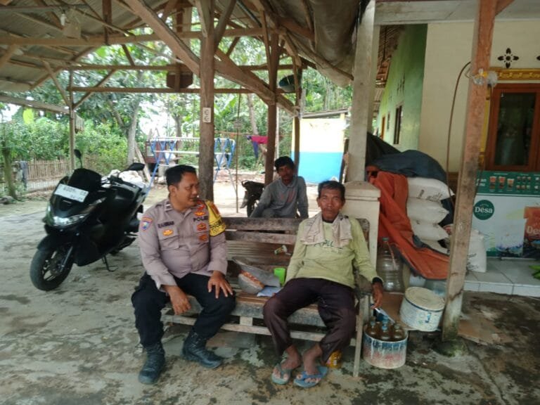 Prekat Polsek Banyusari Sosialisasikan Bahaya TPPO