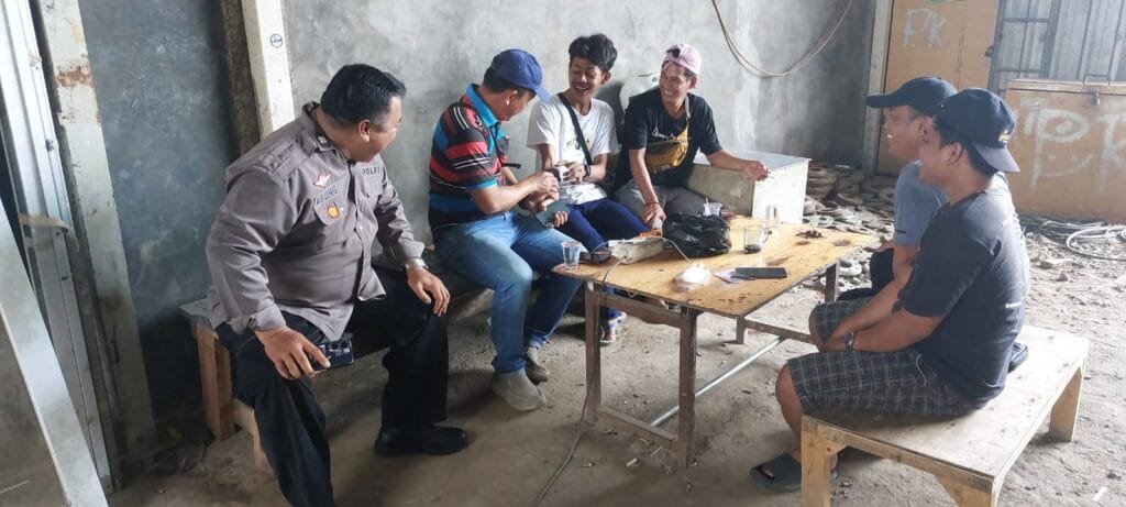 Polres Karawang, Polisi Laksanakan Patroli Dialogis di Telukjambe Barat