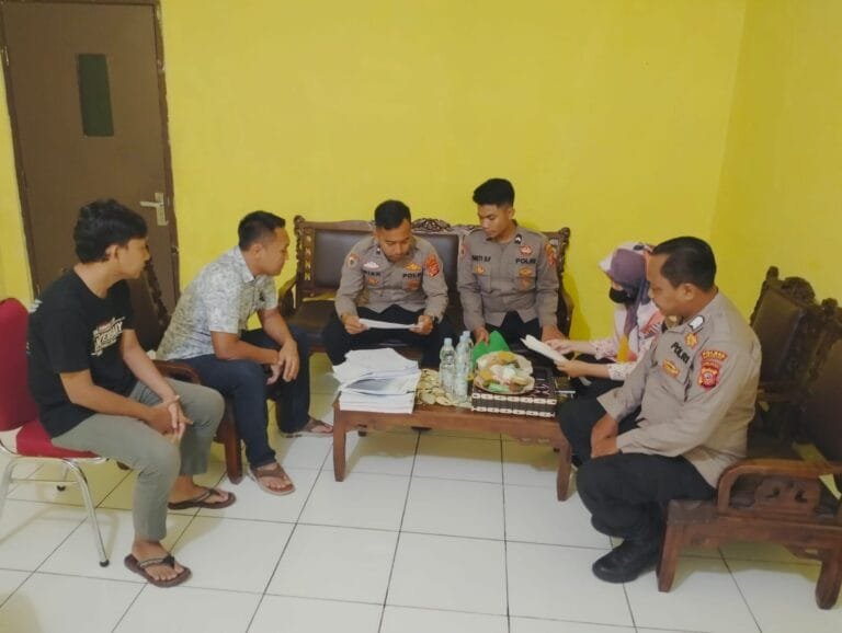 Menjelang Pelaksanaan Sertijab Kapolsek, Tim Siwas Polres Karawang Kunjungi Mapolsek Rengasdengklok