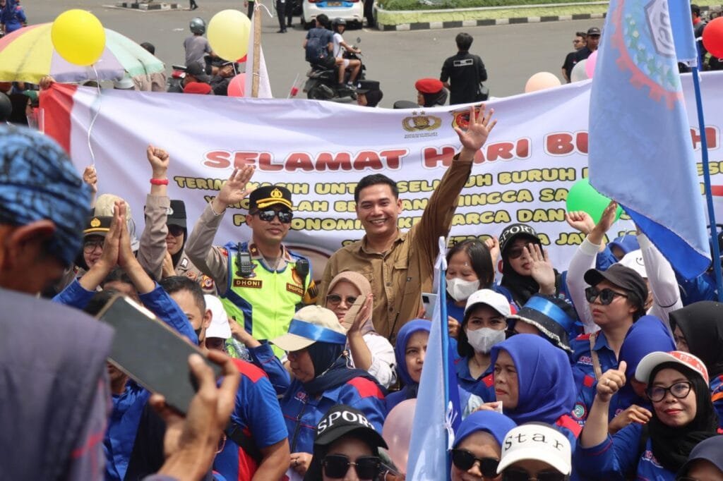 Polres Garut Jaga Kerukunan Dan Ketertiban Hari Buruh Internasional Kabupaten Garut