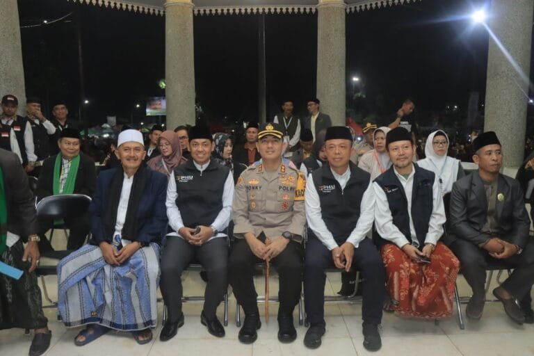 Pastikan Keamanan Pemberangkatan Jemaah Haji Garut Polres Garut Lakukan Pengamanan