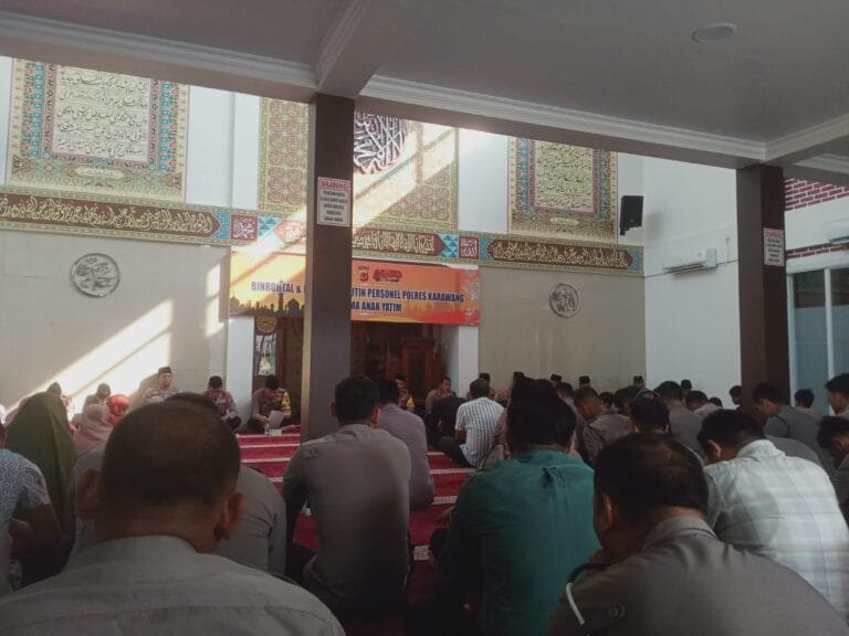 Binrohtal Rutin Polres Karawang Tingkatkan Mental Spiritual