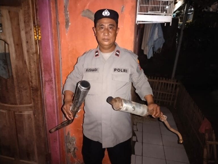 Kurang Dari 24 Jam Polsek Cibatu Respon Cepat Aduan Masyarakat Melalui Program WhatsApp Taros Kapolres