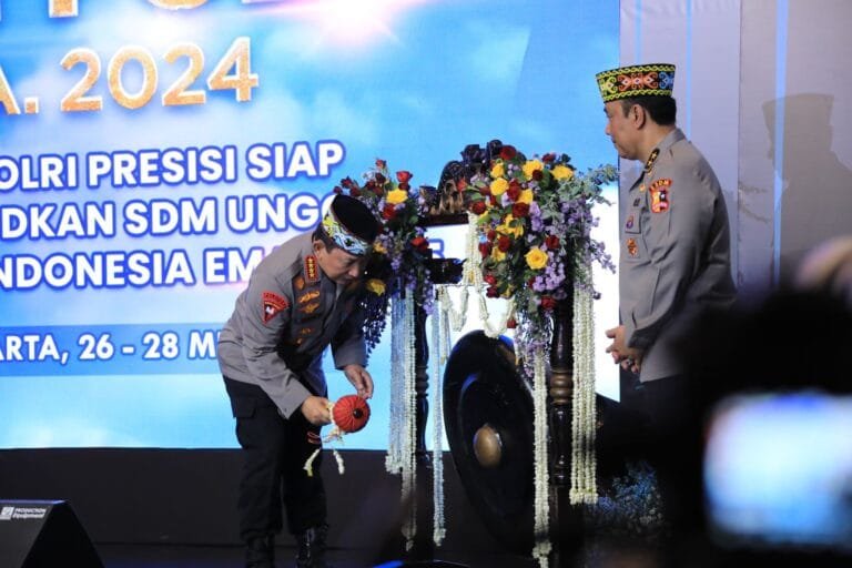 Kapolri Resmikan Komite Olahraga Polri, Wadah Para Polisi Atlet