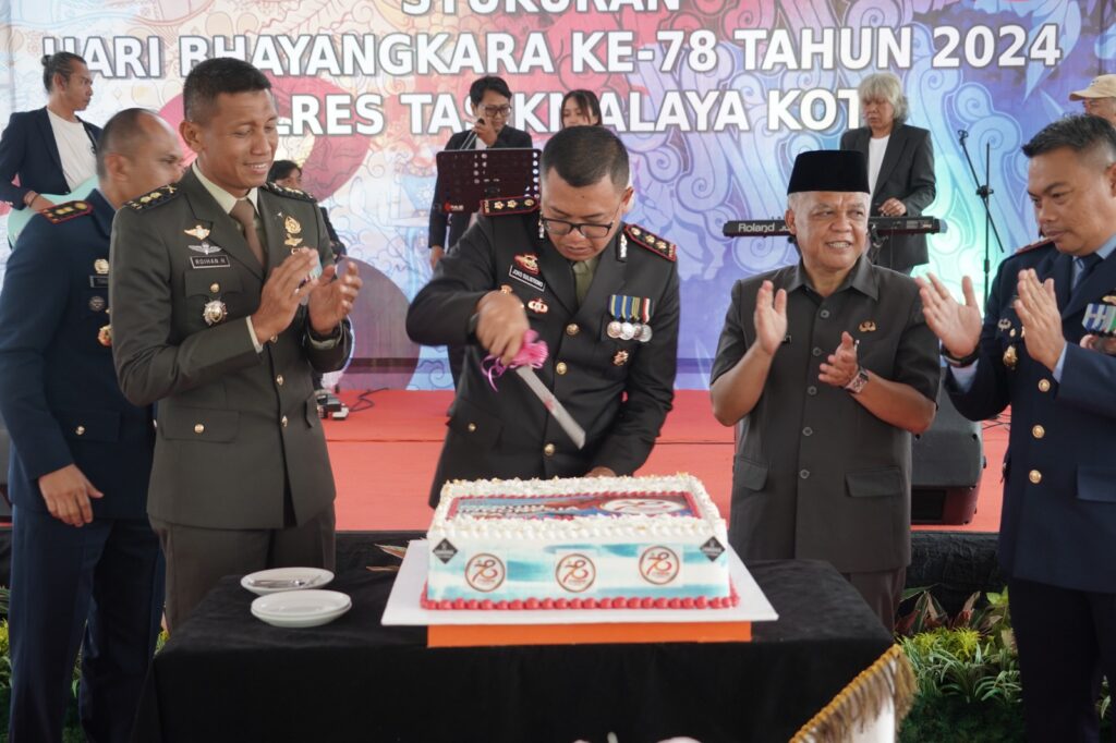Upacara Hari Bhayangkara ke-78 Polres Tasikmalaya Kota, Berlangsung Khidmat 1 IMG 20240701 WA0033