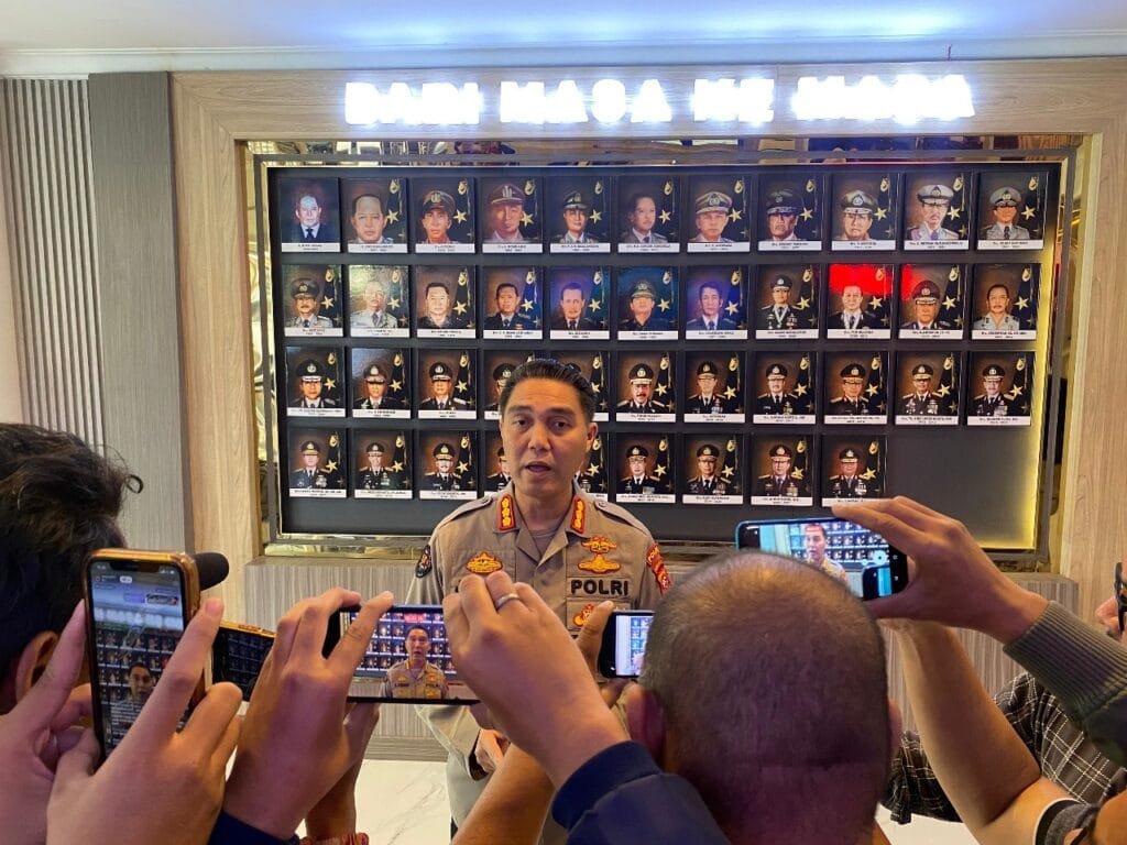 POLISI LAKSANAKAN PENGAMANAN PILGUB JABAR BERJALAN KONDUSIF