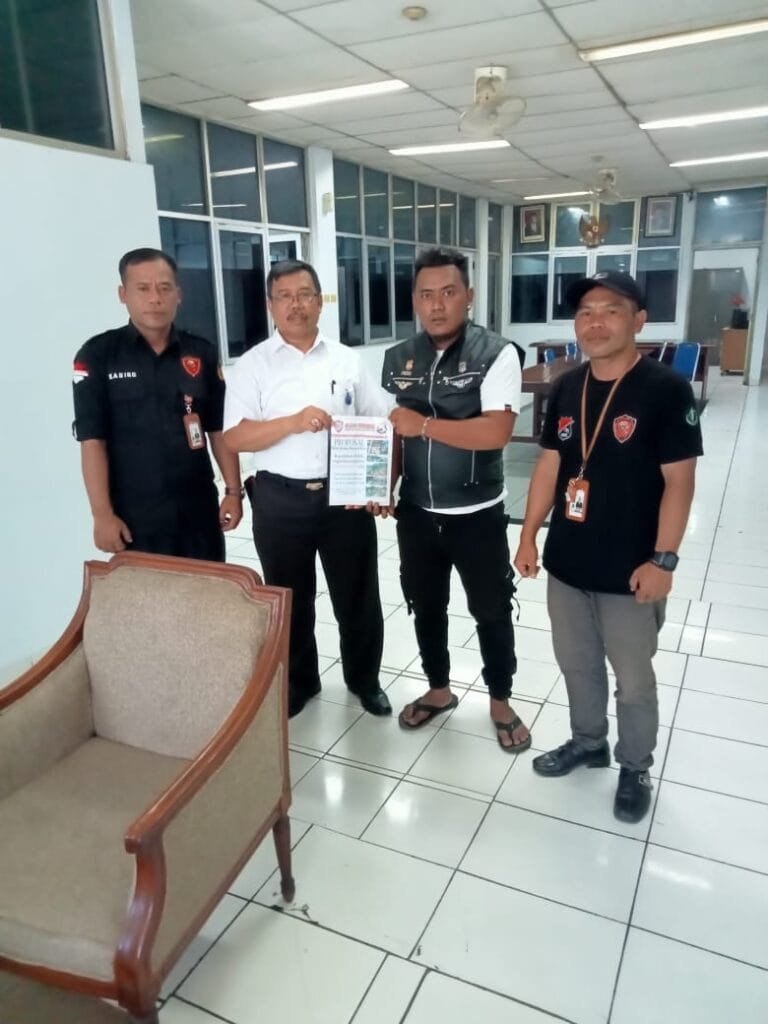 Ngopsan Bareng Kabag Umum Pasar Induk Caringin Bersama Awak Media jejak-kriminal.