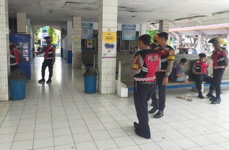 Patroli Perintis Presisi Sat Samapta Polres Ciamis Datangi Objek Vital di Kabupaten Ciamis