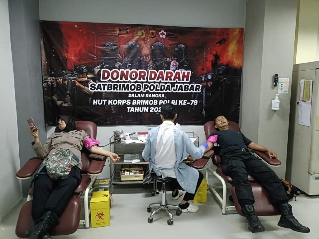 Sat Brimob Polda Jabar Laksanakan Giat Donor Darah Dalam Rangka HUT Brimob ke 79