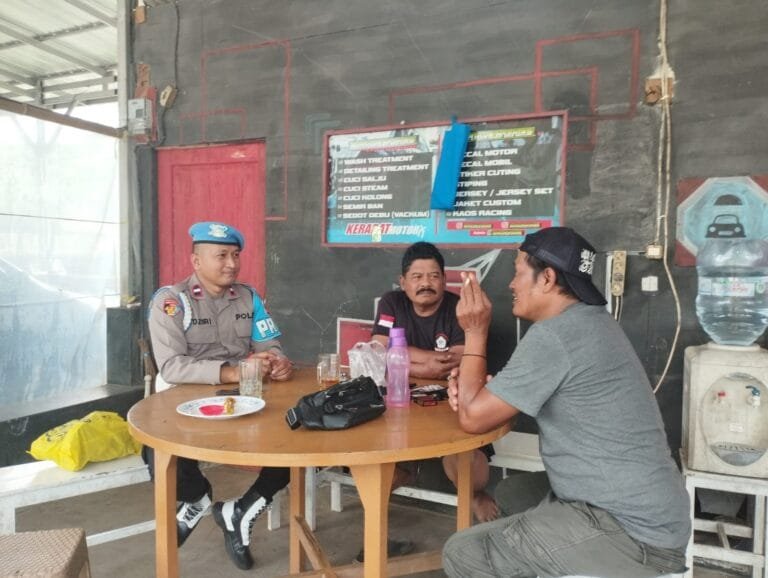 Perkuat Sinergitas, Polsek Sukadana Polres Ciamis Koorkom Bersama Masyarakat Salakaria