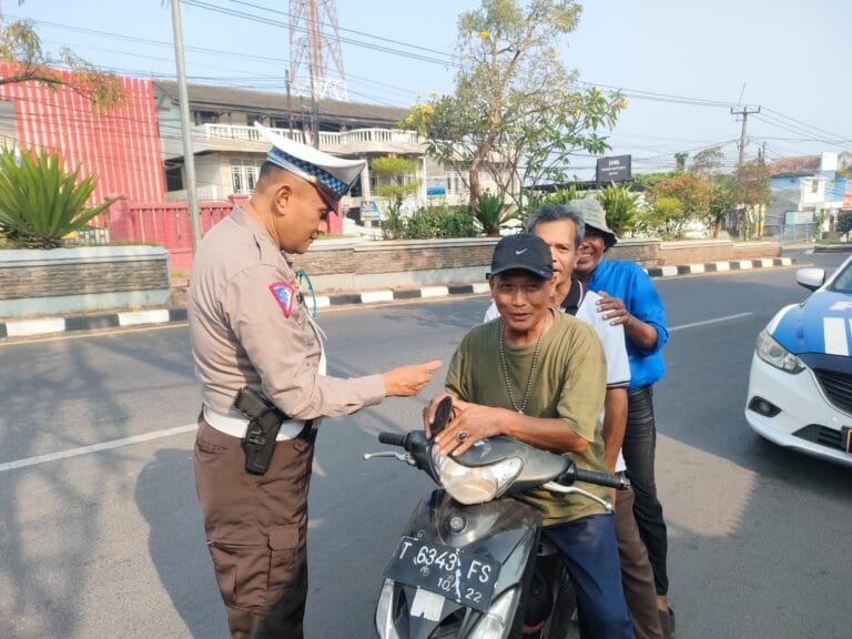 Ditlantas Polda Jawa Barat Menggelar Analisis dan Evaluasi (anev) Terkait Pelaksanaan Operasi Zebra Lodaya 2024 .