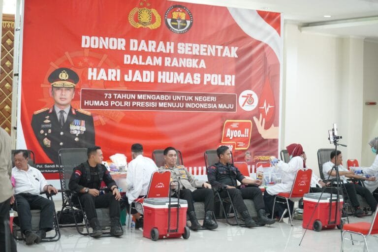 Sambut Hari Jadi Humas Polri Ke-73, Bid Humas Polda Jabar Gelar Donor Darah