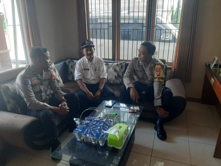 Cooling System, Polsek Kawali Polres Ciamis Koorkom Bersama Perangkat Desa Lumbung