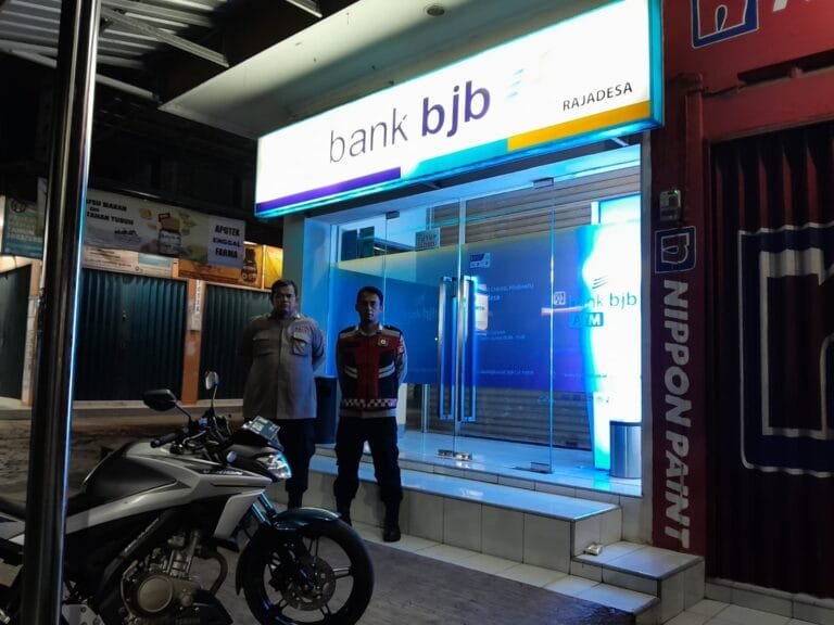 Berikan Rasa Nyaman, Polsek Rajadesa Polres Ciamis Intens Patroli KRYD ke Pemukiman Warga