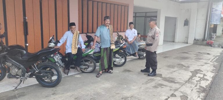 Perkuat Sinergitas, Polsek Panumbangan Polres Ciamis Koorkom Kamtibmas ke Warga Ciroke