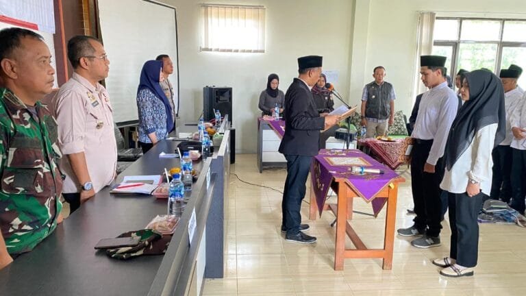 Polsek Cikoneng Polres Ciamis Hadiri Pelantikan dan Bimtek PTPS Kecamatan Cikoneng