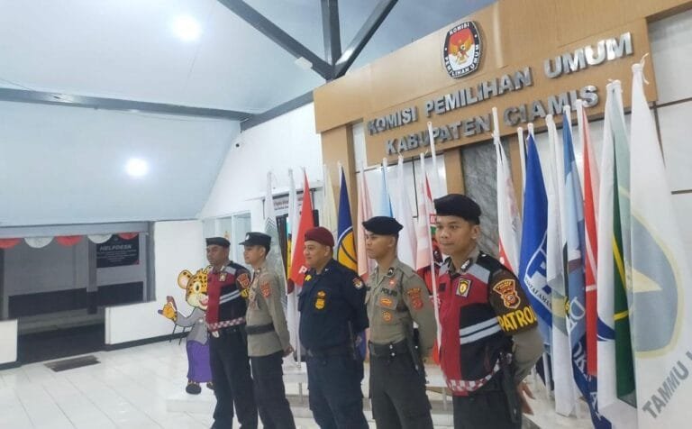 Cipta Kondisi, Polres Ciamis Patroli Dialogis ke Kantor Penyelenggara Pilkada Jaga Kondusifitas