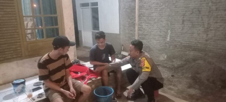 Cooling System, Polsek Sukadana Polres Ciamis Patroli Kamtibmas ke Warga Desa Sukadana