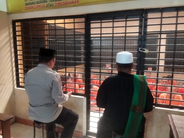 Polres Ciamis Beri Bimbingan Rohani dan Mental Para Tahanan di Rutan Makopolres
