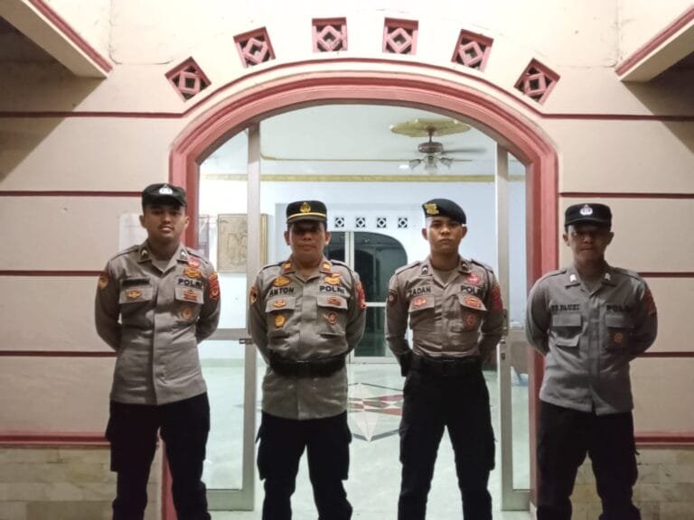 Ops Mantap Praja, Polres Ciamis Siagakan Anggota Pengamanan di Gudang Logistik KPU