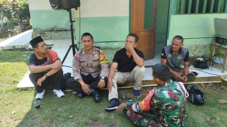 Perkuat Sinergitas, Polsek Cijeungjing Polres Ciamis Koorkom ke Tokoh di Desa Kertaharja