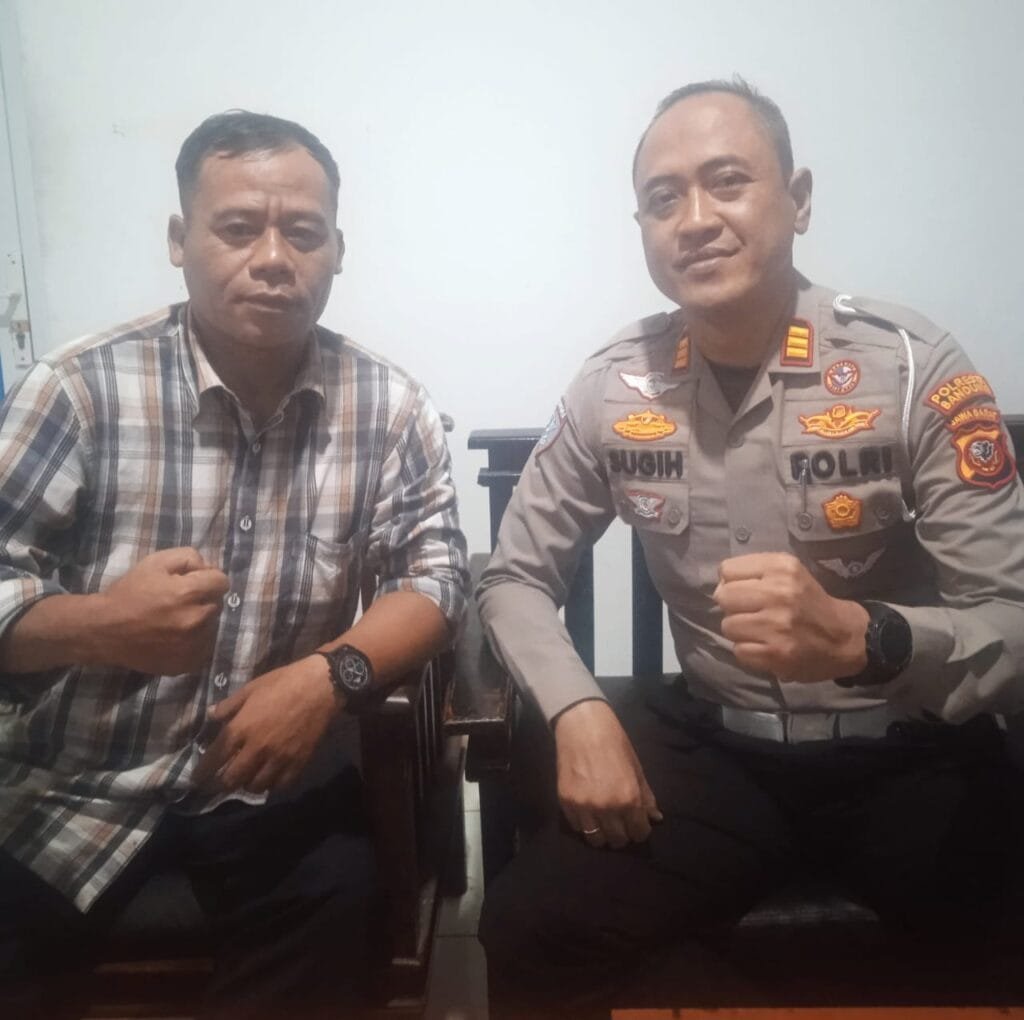 Dalam Giat Kunjungan Sekaligus Silaturahmi, Media Jejak-kriminal Ke Pos Laka Lantas Cileunyi