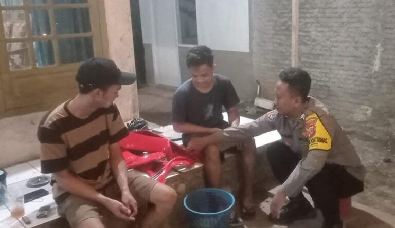 Cooling System, Polsek Sukadana Polres Ciamis Patroli Kamtibmas ke Warga Desa Sukadana