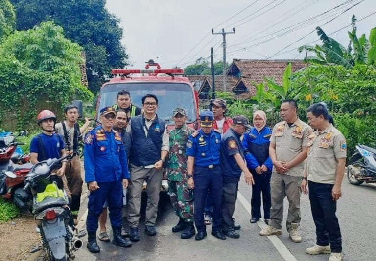 Satu Rumah Permanen Dilalap Si Jago Merah Di Mekarjaya Bungbulang