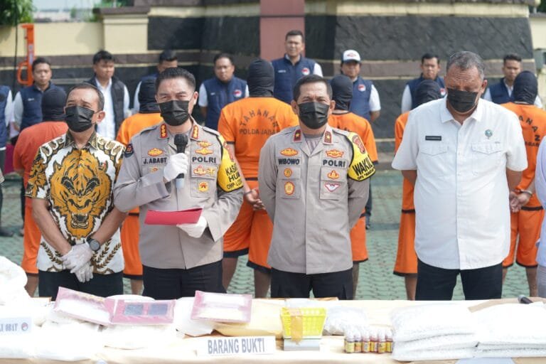 Dit Res Narkoba Polda Jabar Berhasil Ungkap Kasus Pengungkapan Produksi dan Edar Obat Keras Ilegal