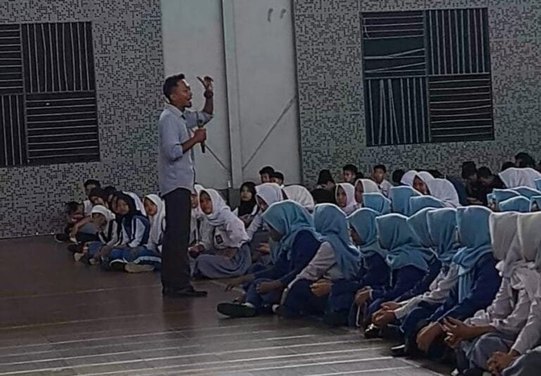 Lindungi Generasi Muda, Sat Res Narkoba Polres Ciamis Beri Penyuluhan Bahaya Penyalahgunaan Narkoba Ke Pelajar