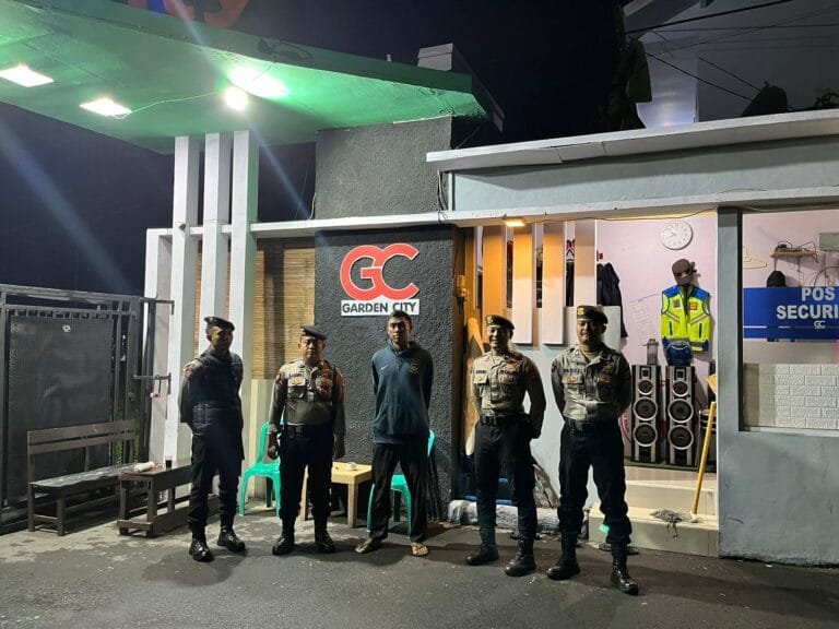 Humanis, Personel Samapta Polres Ciamis Patroli Perum Garden City Beri Imbauan Kamtibmas