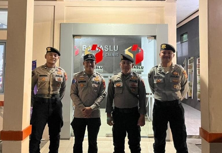Cipta Kondisi, Polres Ciamis Patroli Dialogis ke Kantor Bawaslu Ciamis Antisipasi Ganguan Kamtibmas