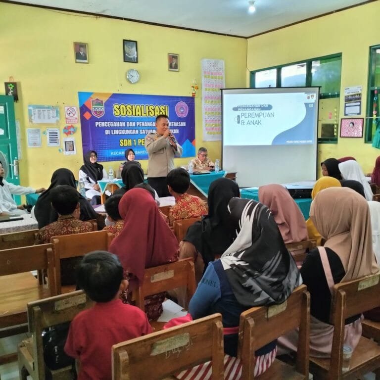 Polsek Ciamis Polres Ciamis Datang ke SDN 1 Petirhilir Beri Edukasi Bahaya Kekerasan Pada Anak