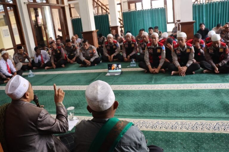 Perkuat Mental, Polres Ciamis Intens Beri Pembinaan Rohani ke Anggota dan ASN Polri