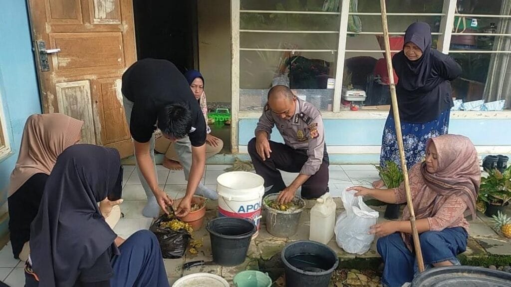 Cooling System, Polsek Cimaragas Koorkom Bahaya TPPO dan Jaga HanPangan ke Warga Hegarmanah