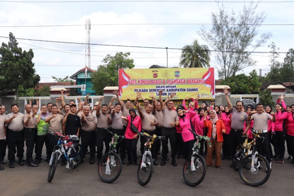 Jaga Kebugaran Personel, Kapolres Ciamis Pimpin Olah Raga Bersama Pasca Pungut Hitung Pilkada