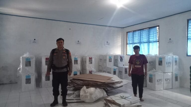 Ops Mantap Praja, Polsek Cimaragas PAM Gudang Logistik PPK Cidolog Pasca Pencoblosan