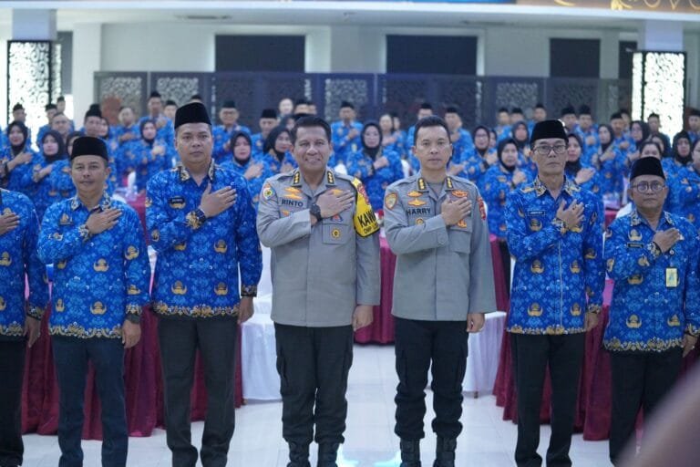POLDA JABAR MENGHADIRI PERINGATAN HUT KORPRI